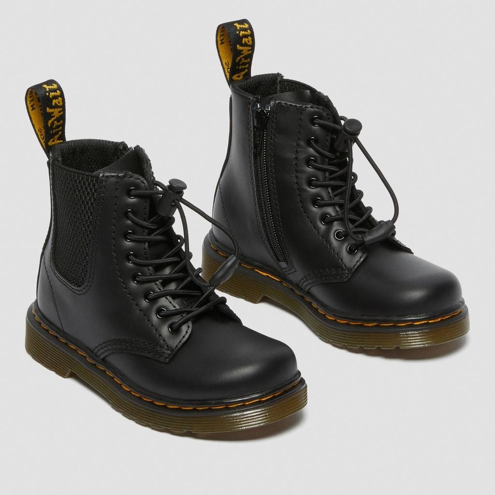 Dr. Martens Youth Unisex 1460 Harper Boots, Black